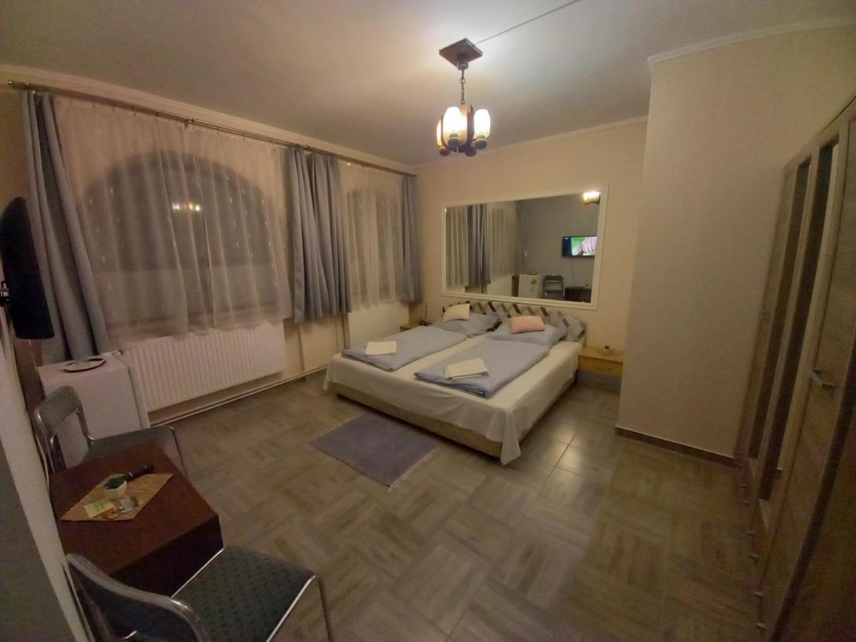 Kisdiofa Panzio Es Vendeglo Bed & Breakfast Vajdacska Exterior photo