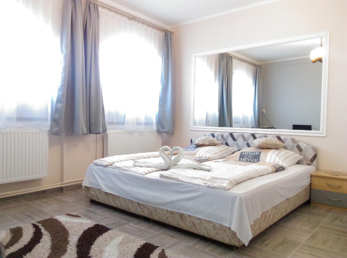 Kisdiofa Panzio Es Vendeglo Bed & Breakfast Vajdacska Exterior photo